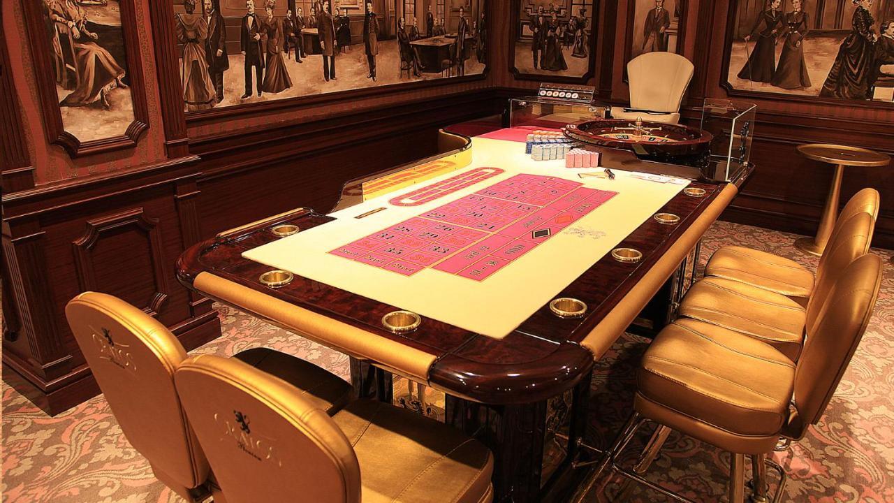 מלון Cratos Premium Casino & Kazaphani
